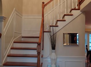 2612 Sweetbroom Rd, Naperville, IL 60564