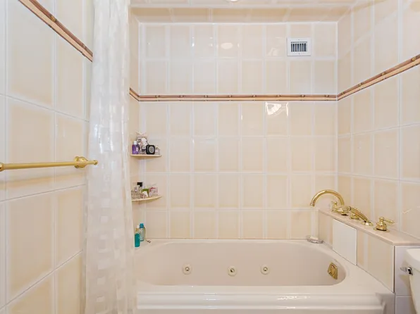 7000 Blvd East image 32 of 45