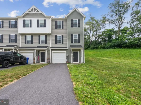 261 Holstein Dr Lot 103, Hanover, PA 17331