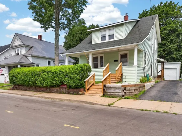 13 8th St, Oneonta, NY 13820