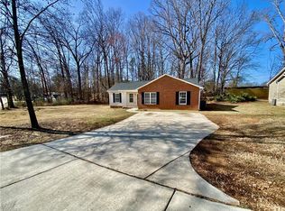 712 Newsome Rd, Salisbury, NC 28146