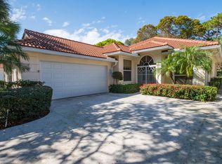 199 E Tall Oaks Cir, Palm Beach Gardens, FL 33410