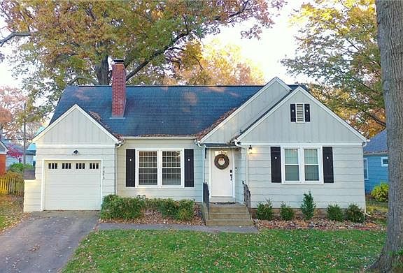 2nd image of 7645 Belleview Ave