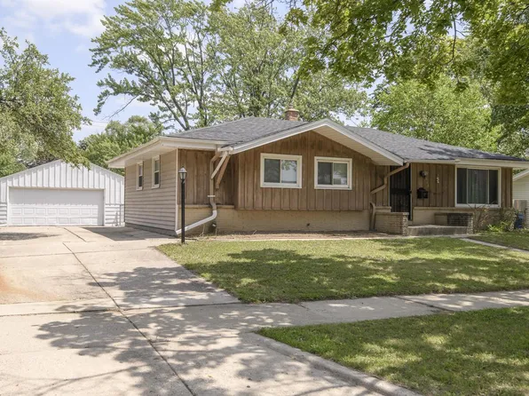 7016 N 86th STREET, Milwaukee, WI 53224
