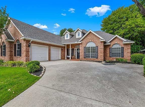 3rd image of 4101 Crescent Dr