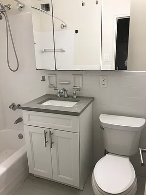 Rented by UES Management | media 6
