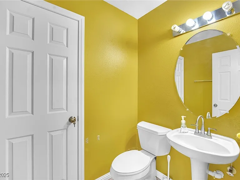 9677 Casper Peak Ct — Photo 21