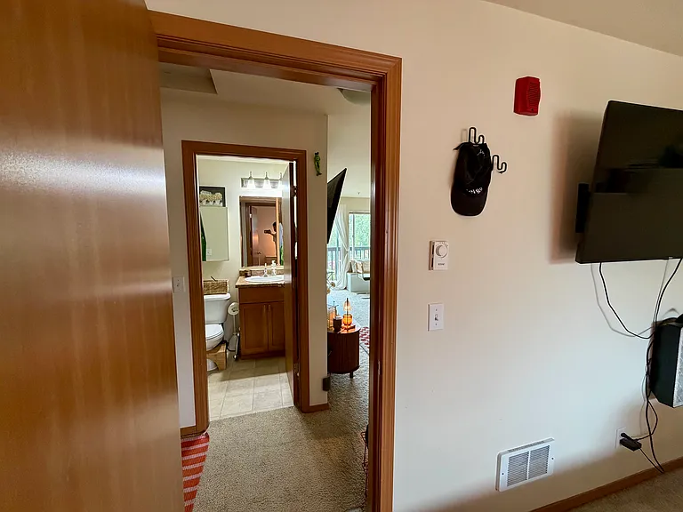 324 Avenue J #11 — Photo 8
