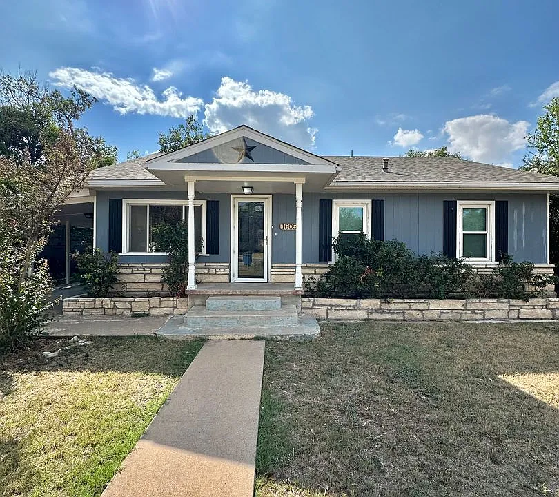 1605 Kenwood Dr