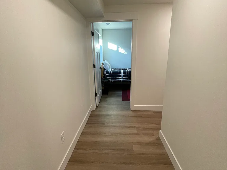2233 Jefferson Ave #4 — Photo 14