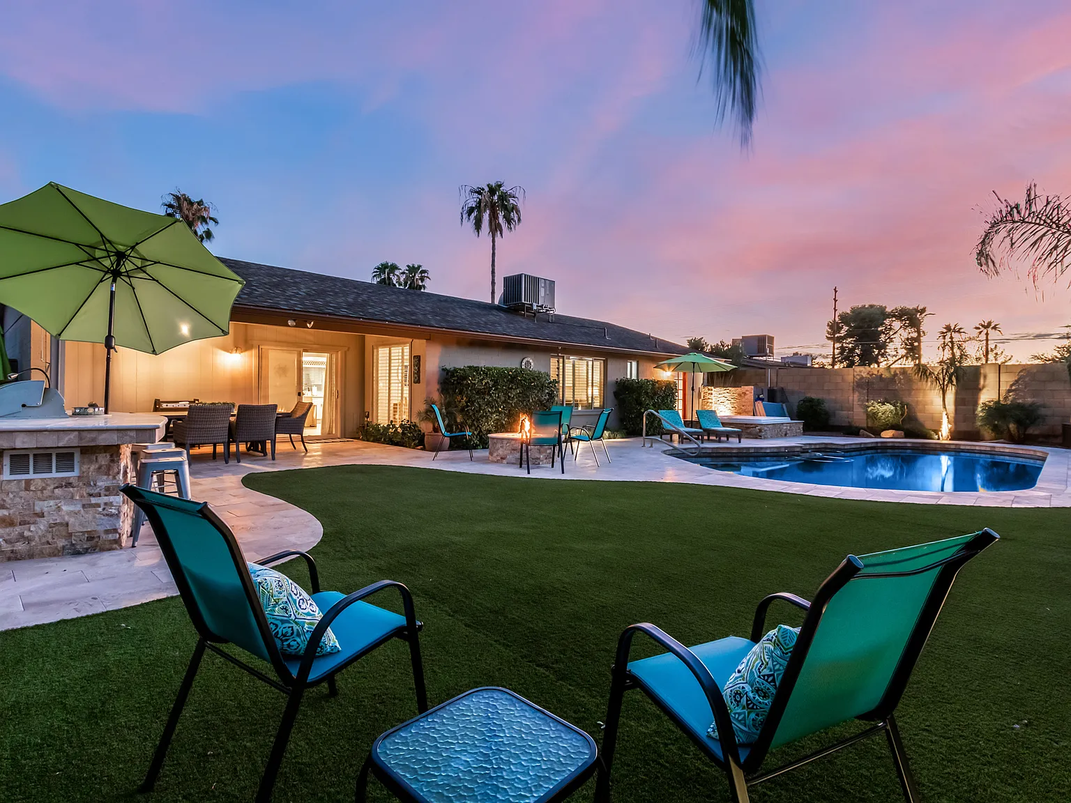 3 bed, $9,270 — Photo 1