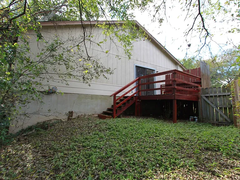 11603 Poplar Cv — Photo 19