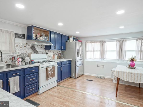 318 Kentucky Ave, Williamstown, NJ 08094