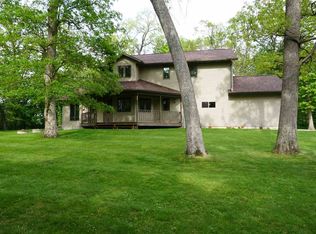 966 Sherman Dr, Marshall, WI 53559
