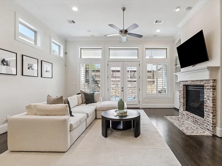 6114 Maxie St #B — Photo 11