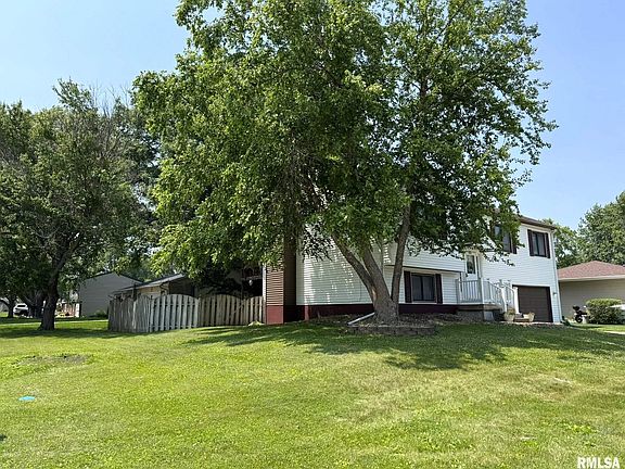 2nd image of 402 Bandy Ave