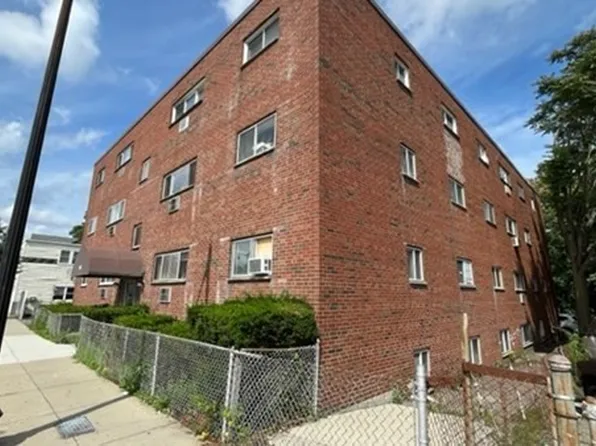 624 Hyde Park Ave APT A5, Boston, MA 02131