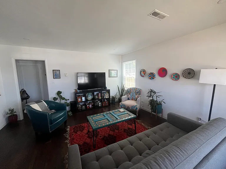 3504 Humphrey Ave — Photo 5