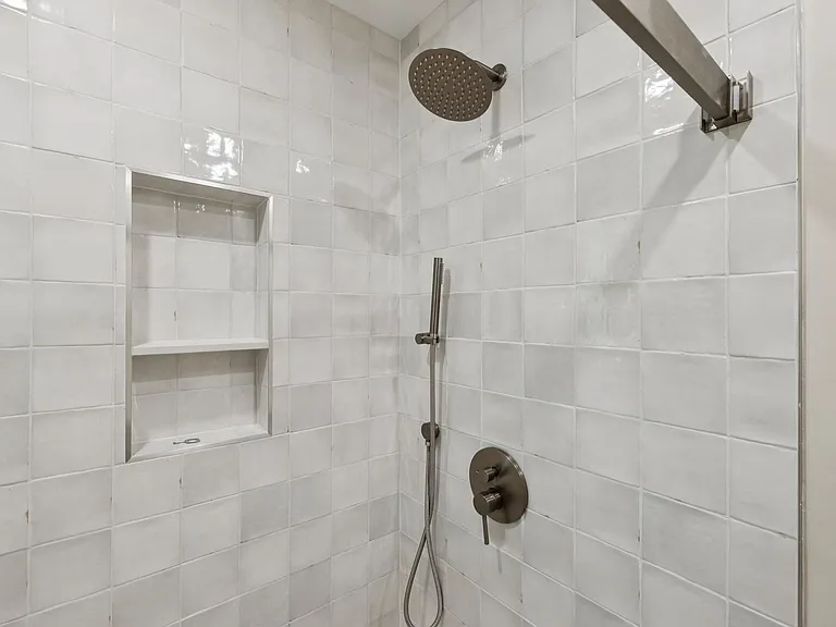 970 Palo Alto Ave — Photo 56