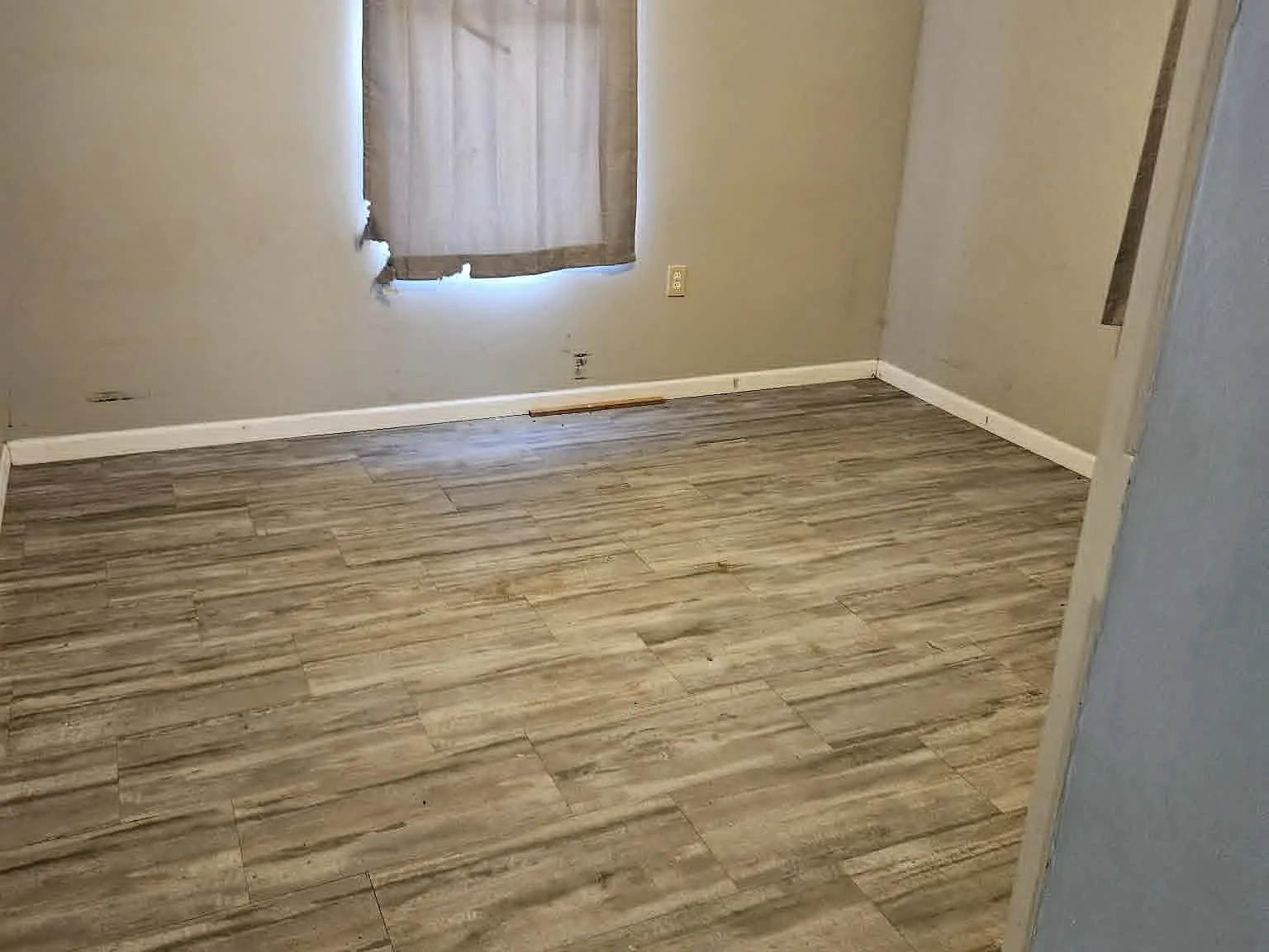 2 bed, 1000 sqft, $825 — Photo 3