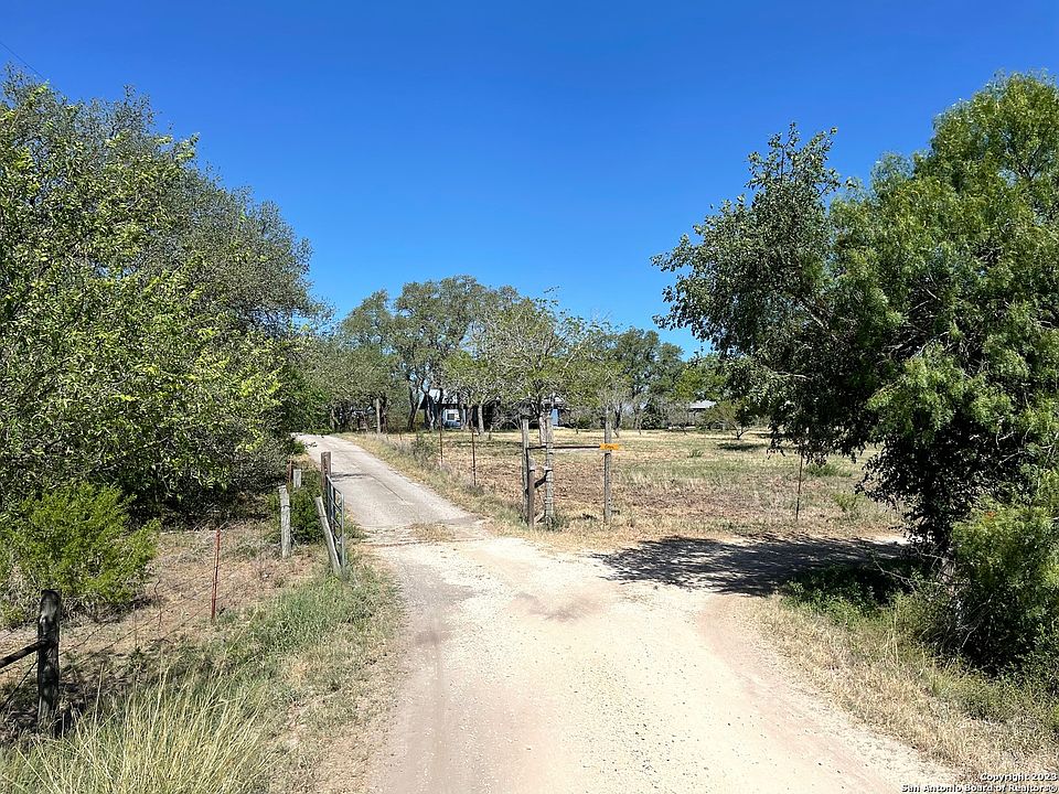 1st image of 1398 FM 1343