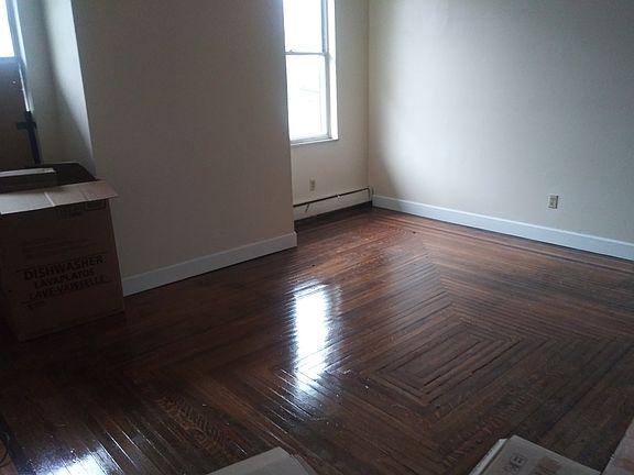 5th image of 2246 Burnet Ave #6
