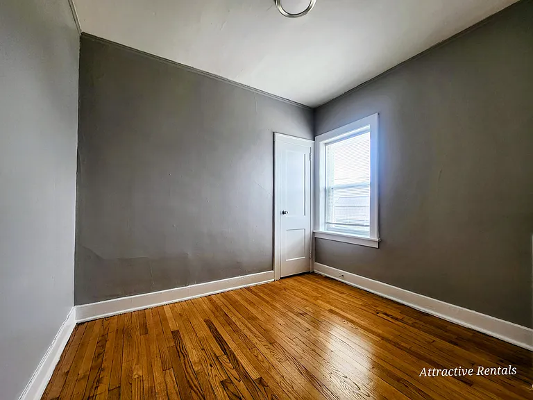 39 W 14th Pl #2 — Photo 6