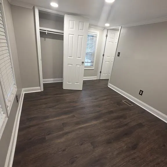 2095 N Kings Hwy — Photo 14