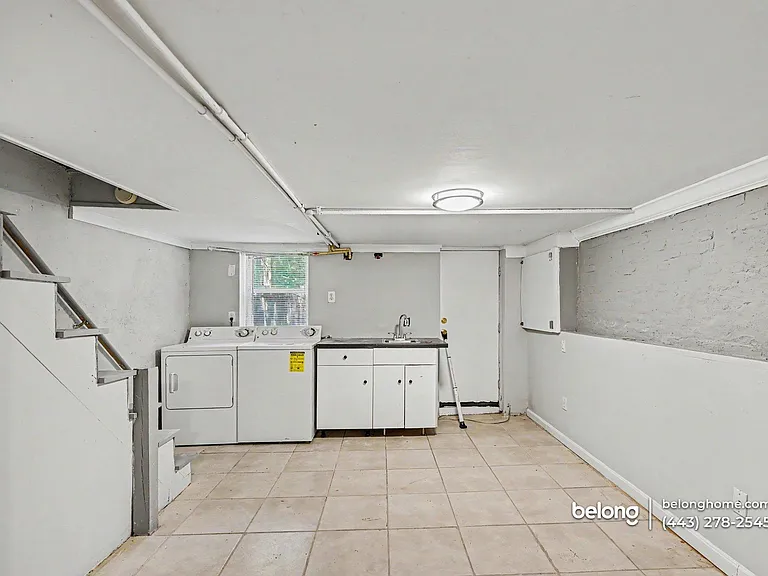 1111 W Lombard St — Photo 6