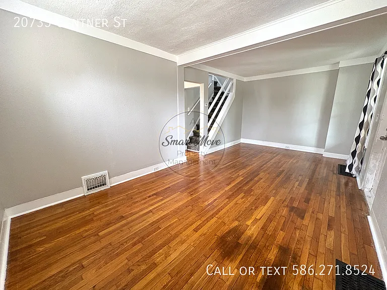 20735 Gentner St — Photo 4