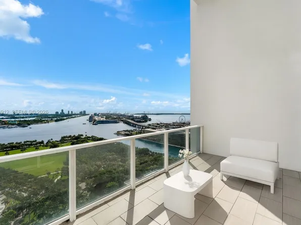 1040 Biscayne Blvd APT 2402, Miami, FL 33132