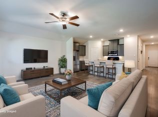 6409 Windsor Ln, Aubrey, TX 76227