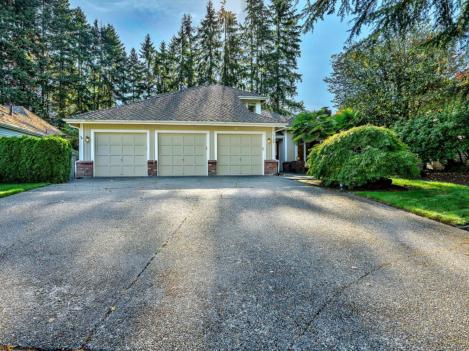 4 bed, 3.5 bath, 2775 sqft, $4,850 — Photo 2