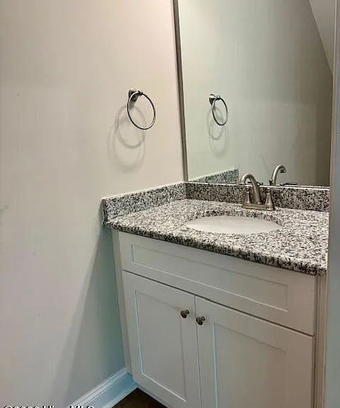 1050 W Indiana Ave — Photo 17
