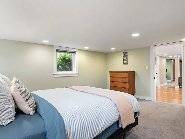 1420 SE 44th Ave — Photo 11