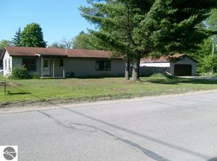 501 Laurel St, Kalkaska, MI 49646
