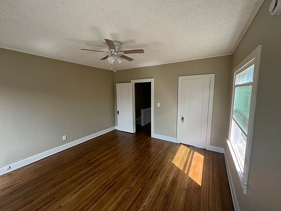 5th image of 716 W 46th St #716