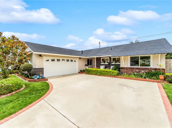10441 Sunday Dr, Huntington Beach, CA 92646