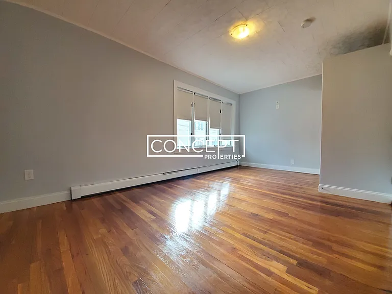 52 Mansfield St — Photo 5