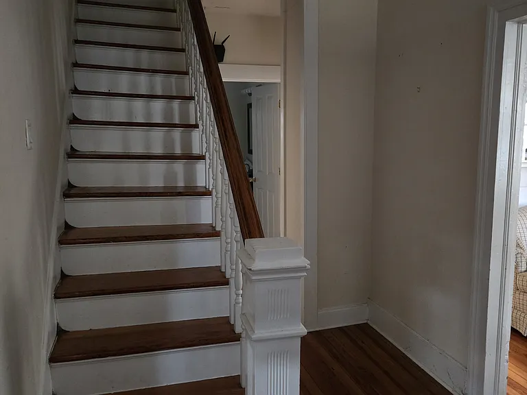 940 W Beverley St — Photo 10