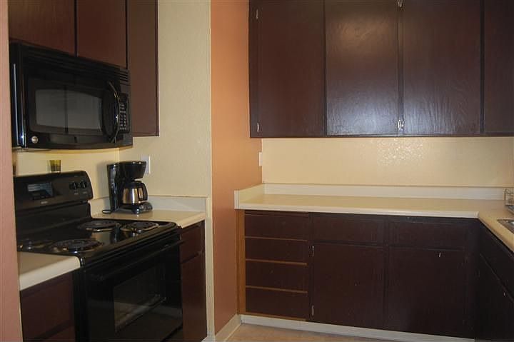 2nd image of 1159 Saint Matthew Pl APT 103