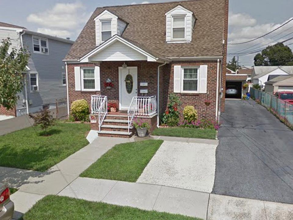 1st image of 219 Kingsland Ave