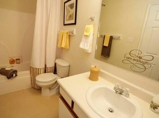 4021 William Bill Luther Dr APT 01, Hope Mills, NC 28348