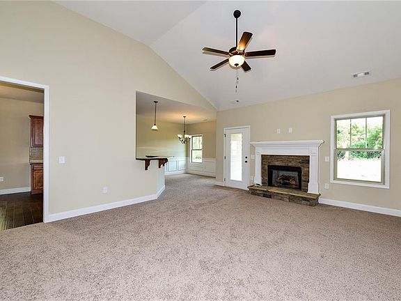4th image of 157 Brookhaven Dr