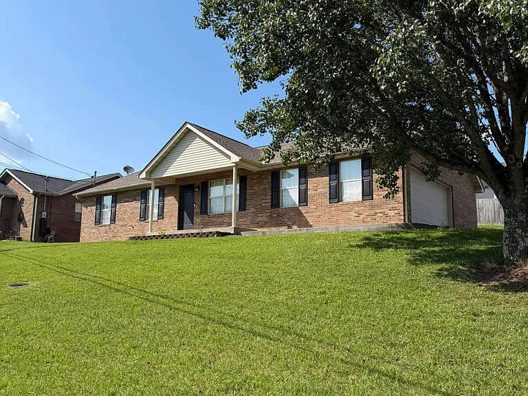 8118 Marsala Ln — Photo 2
