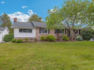 202 Grandview Cir, Travelers Rest, SC 29690