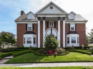 180 Beach 147th St, Neponsit, NY 11694