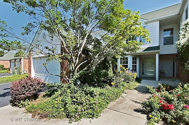 1st image of 130 Pembroke Cir #130