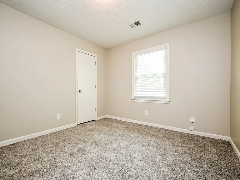 417 Willow Ct SE — Photo 12
