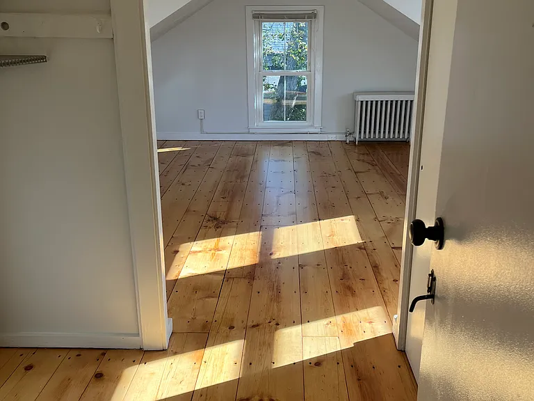 9 Essex Rd — Photo 13